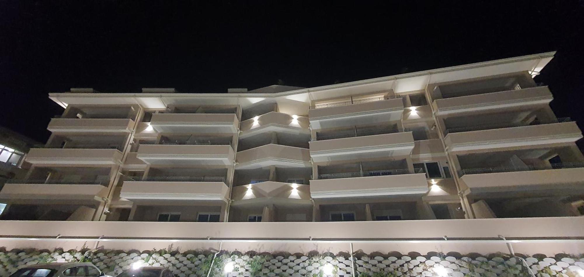 Middle Town Palace Tropea Bagian luar foto
